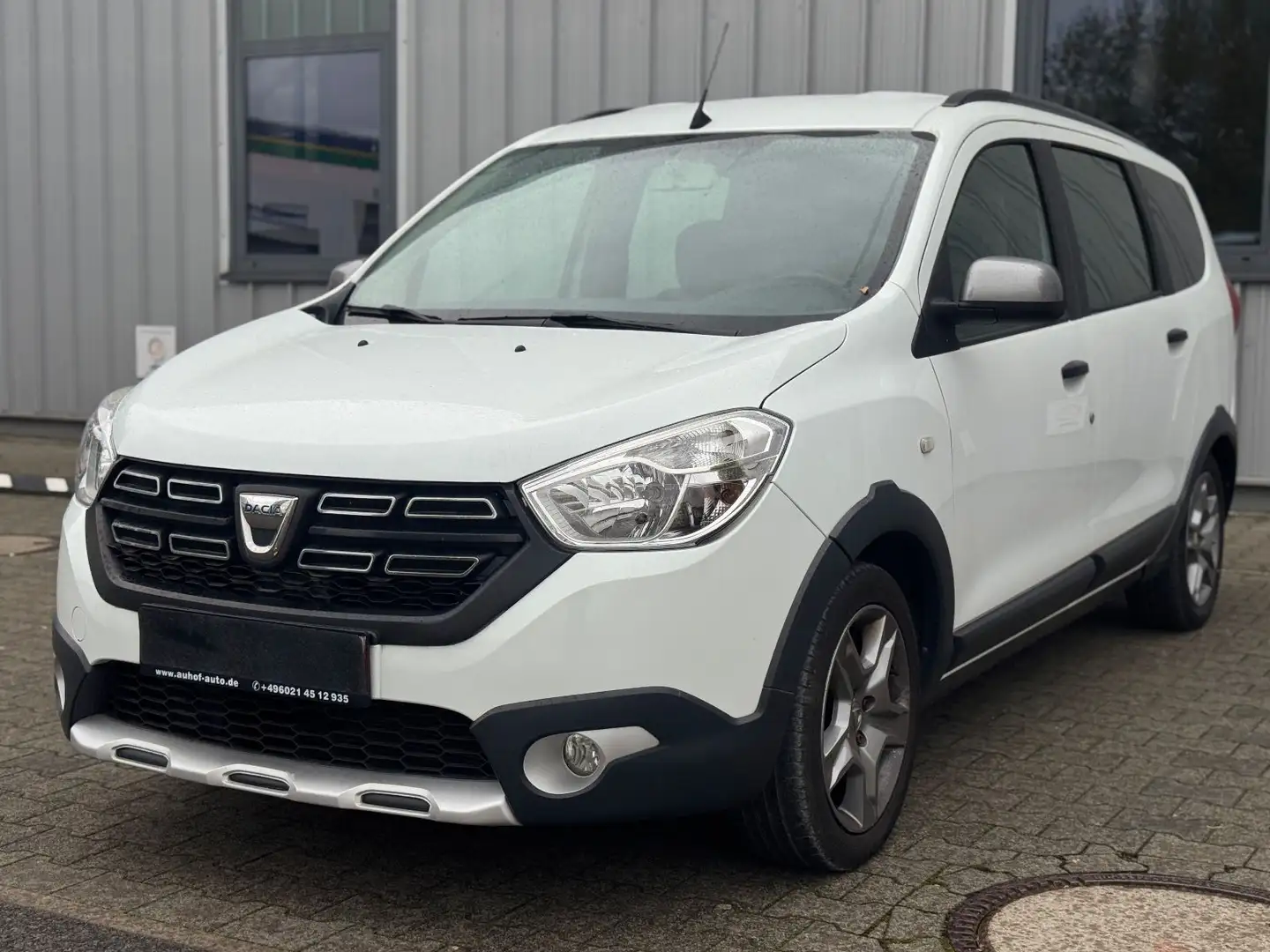 Dacia Lodgy Stepway Plus Navi Kam AHK 1.Hand Weiß - 2