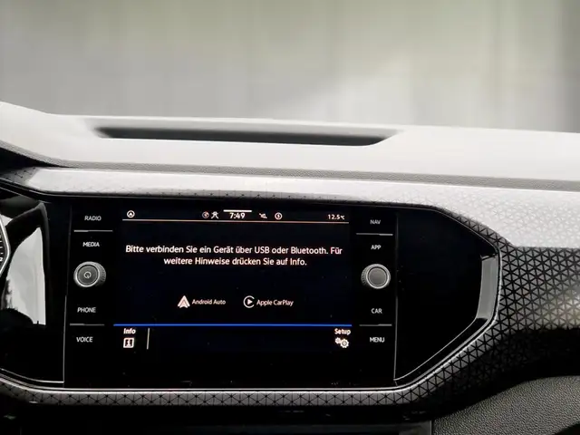 Volkswagen T-Cross view 12