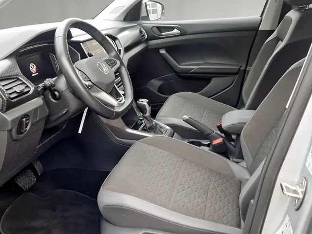 Volkswagen T-Cross view 7