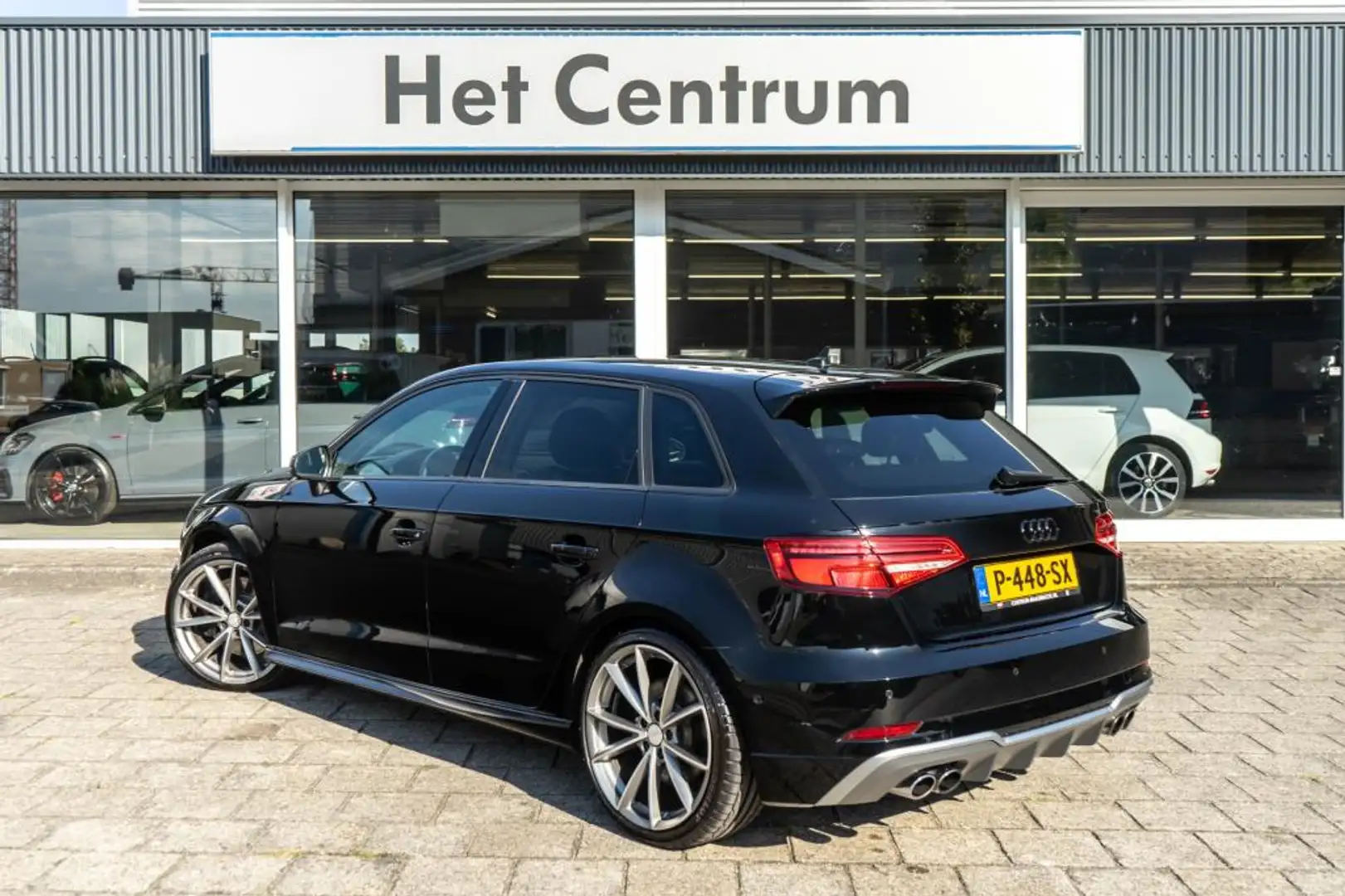 Audi S3 Sportback 2.0 TFSI quattro S-Tronic 310pk - LED - Zwart - 2