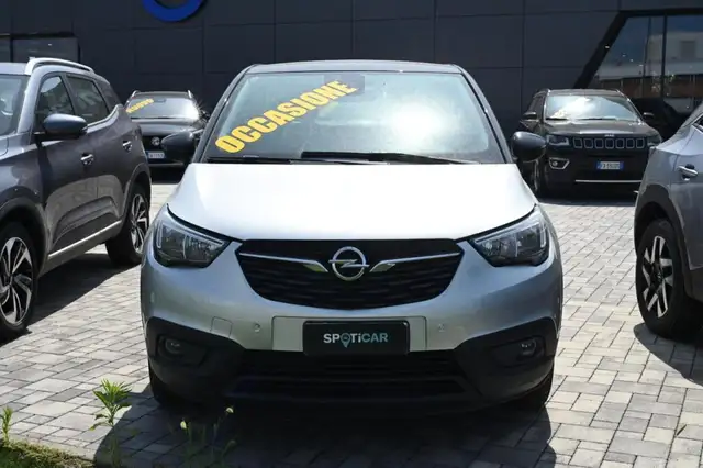 Opel Crossland X view 2