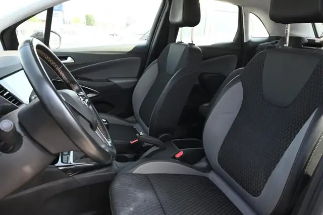 Opel Crossland X view 12
