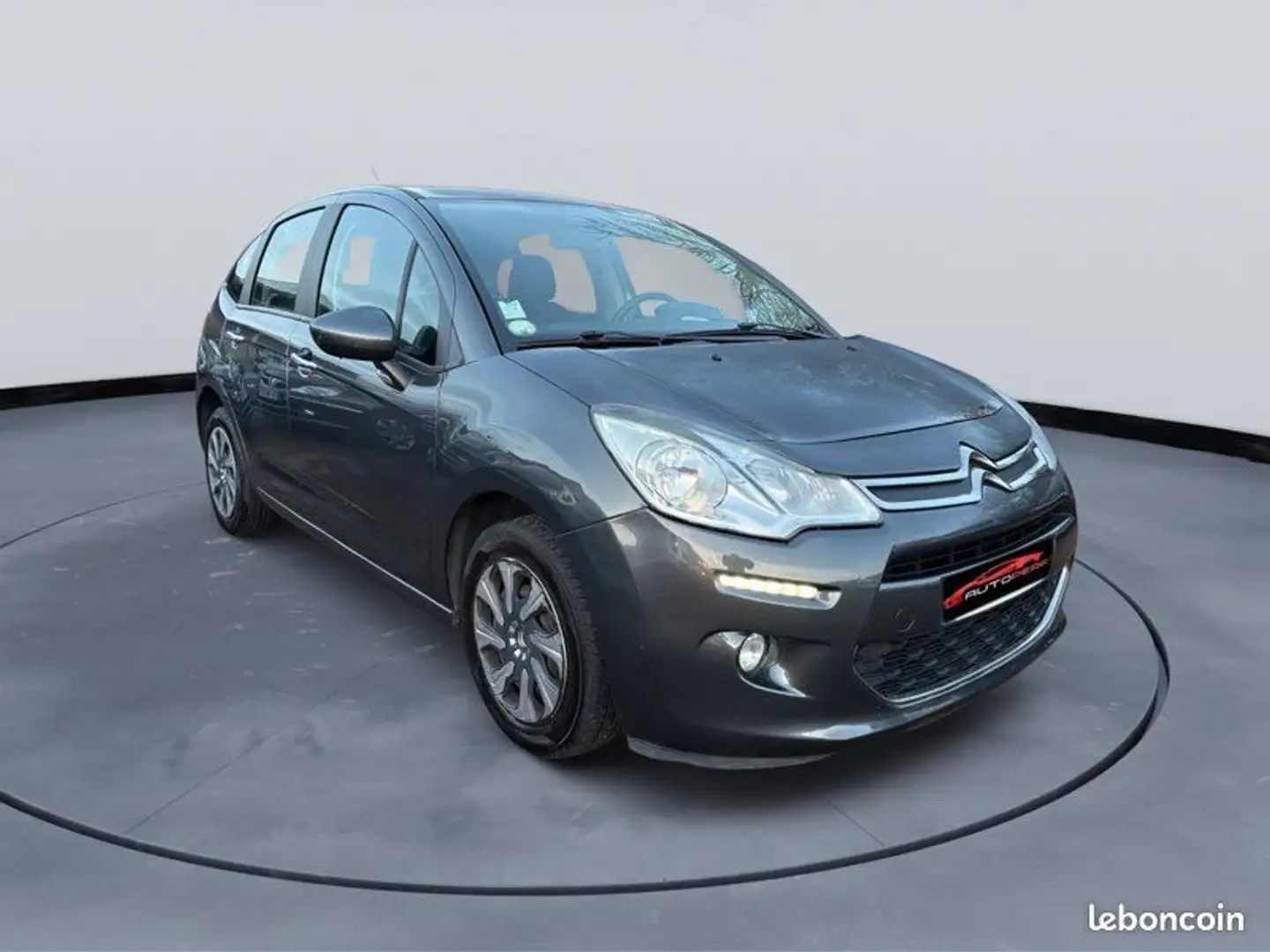 Citroen C3 Citroën 1.4 hdi 70 ch confort Clim auto GPS regulateur de vitesse bluethooh radar recul - 2
