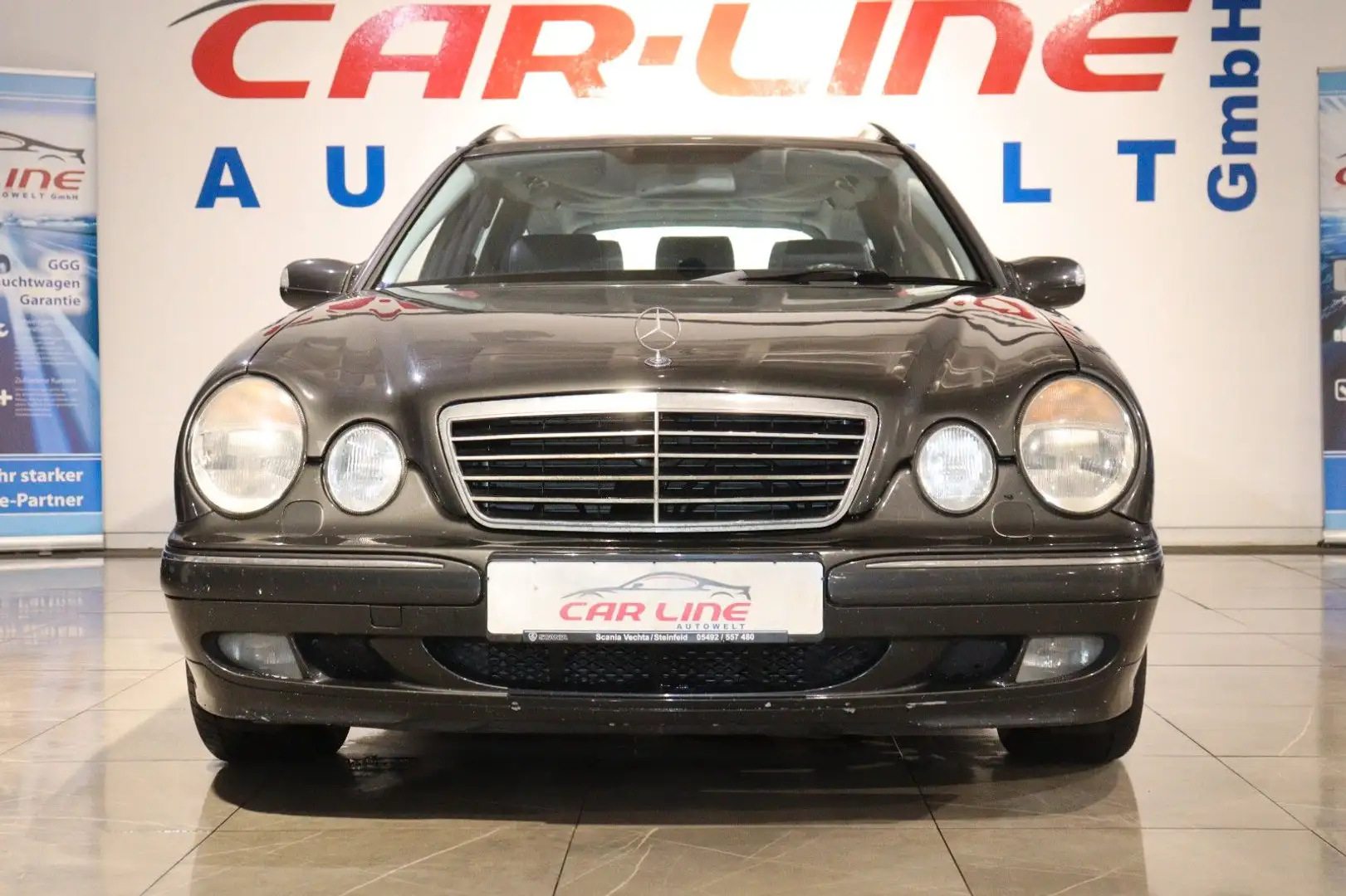 Mercedes-Benz E 240 T AVANTGARDE*Automatik*AHK*Tempomat* Bleu - 2