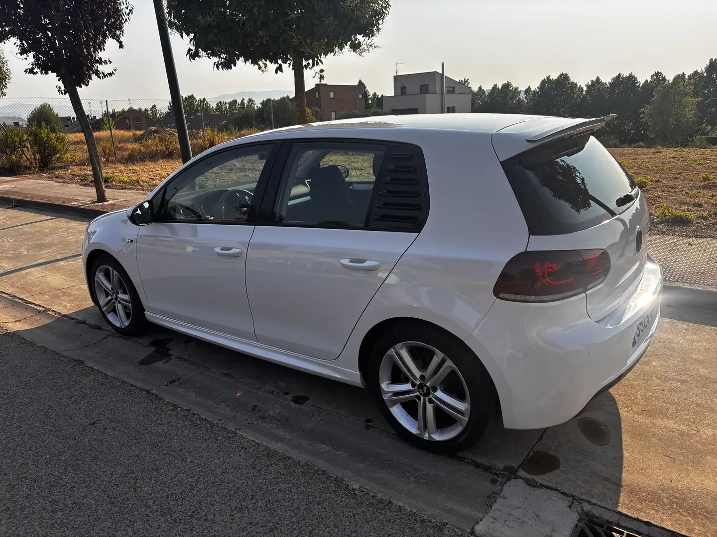 Volkswagen Golf 1.4 TSI R-line - 2
