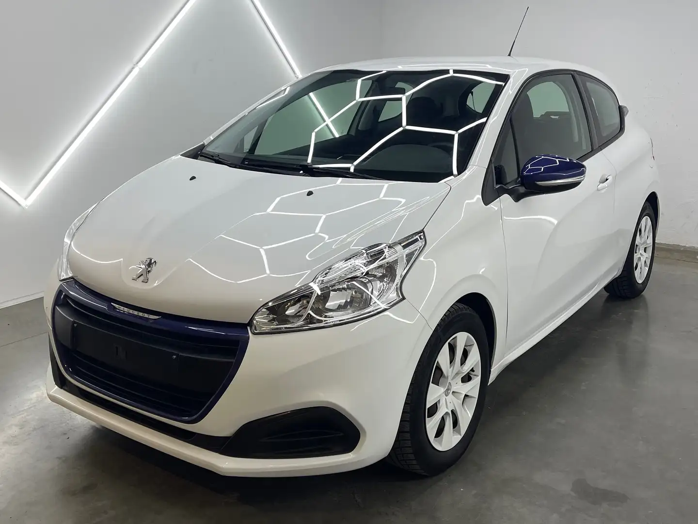 Peugeot 208 1.0i PureTech Like Blanc - 1
