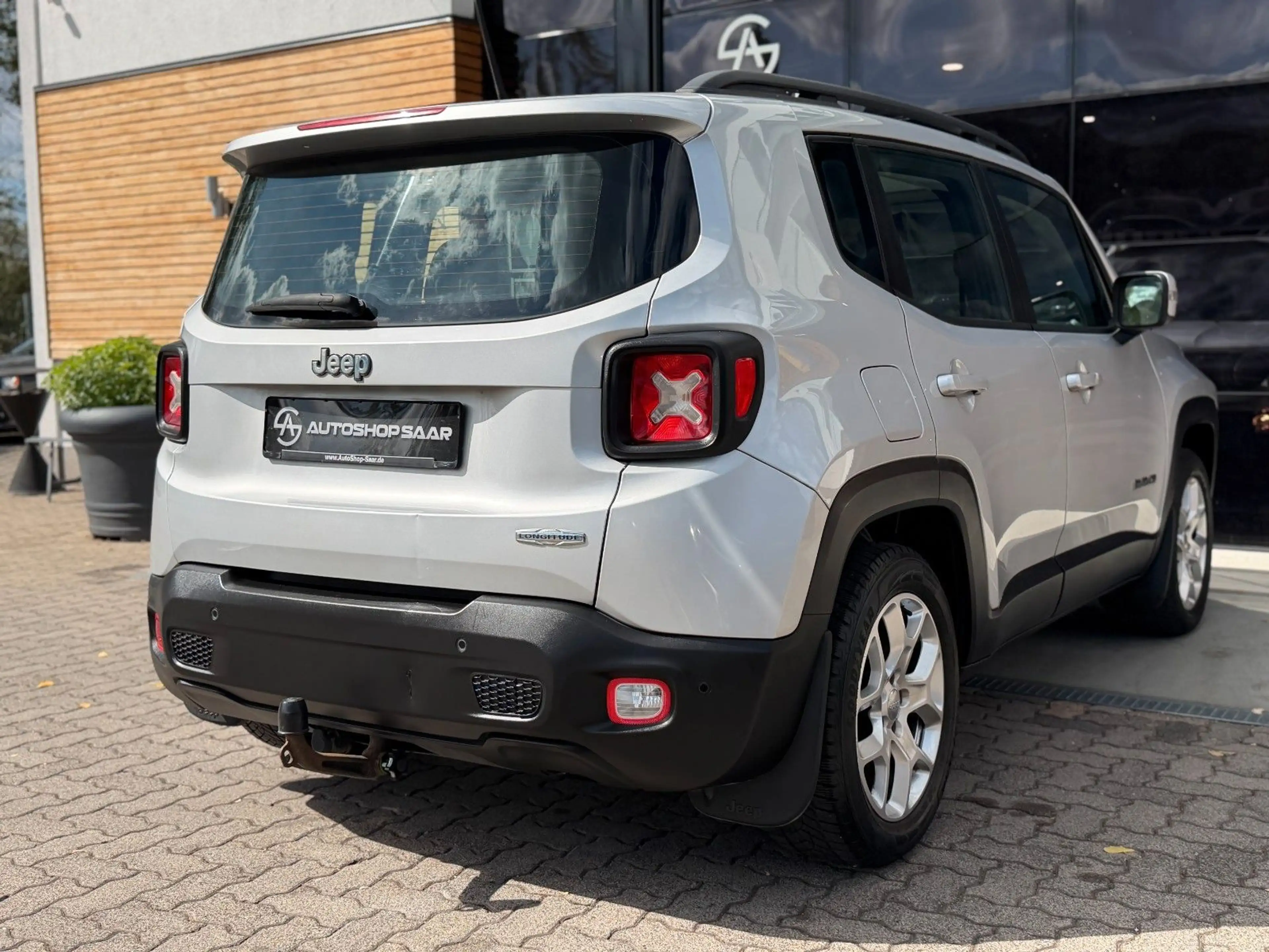 Jeep Renegade Longitude FWD — photo 9