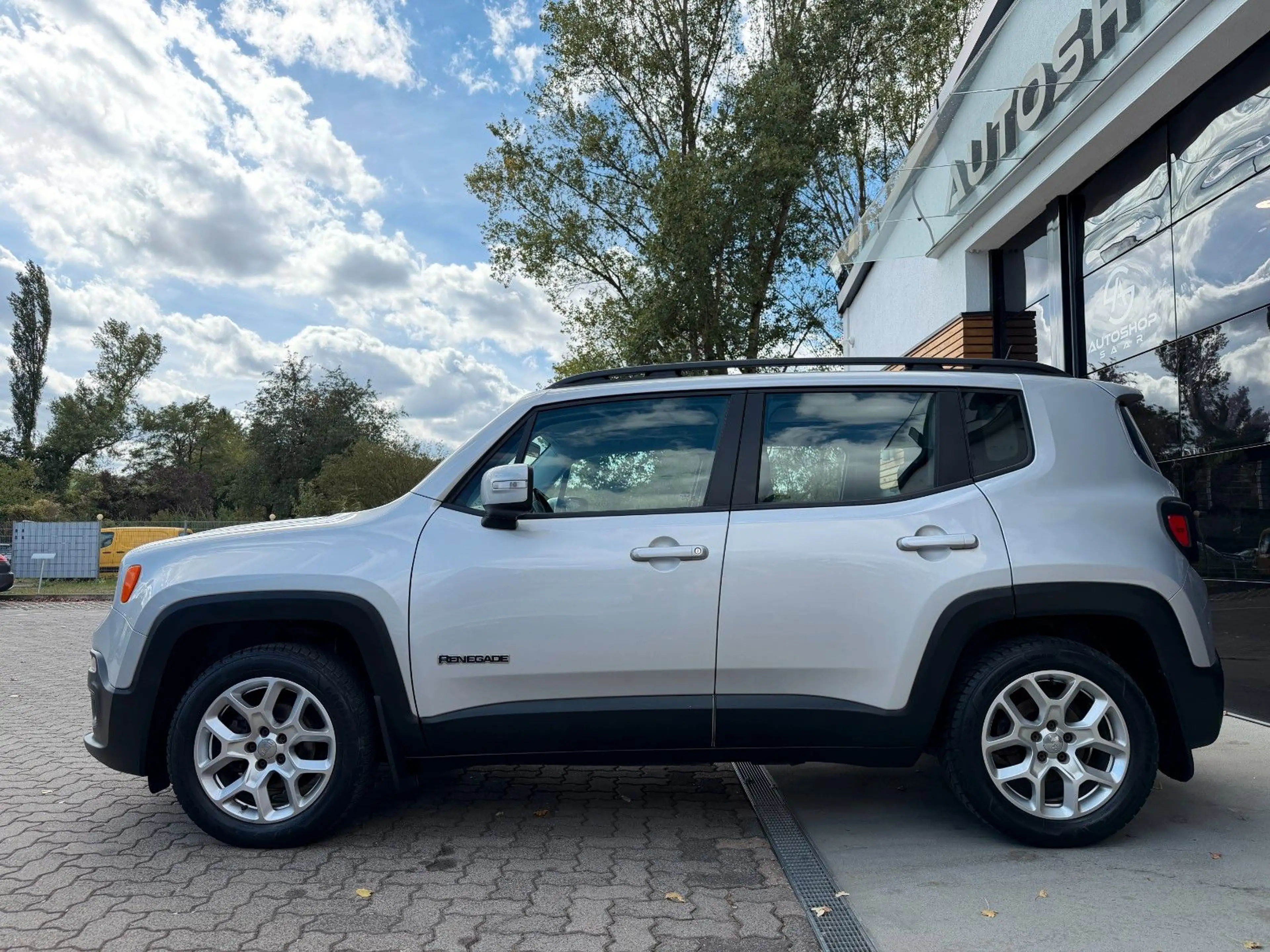Jeep Renegade Longitude FWD — photo 5