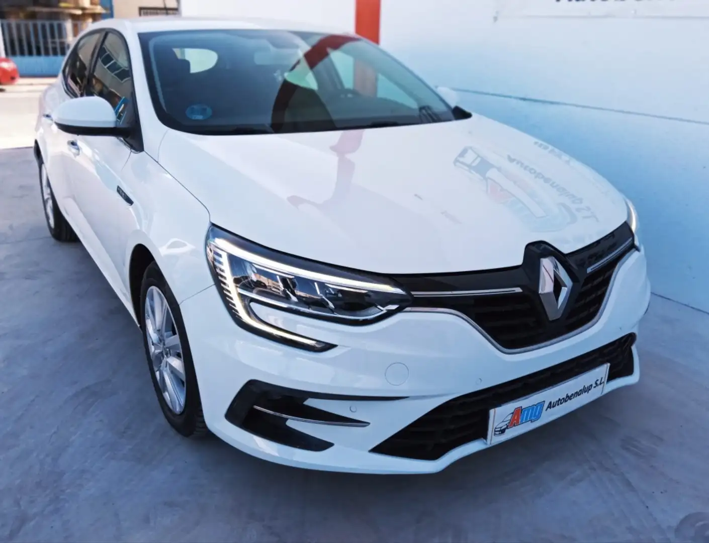 Renault Megane 1.3 TCe GPF Business 85kW Weiß - 1