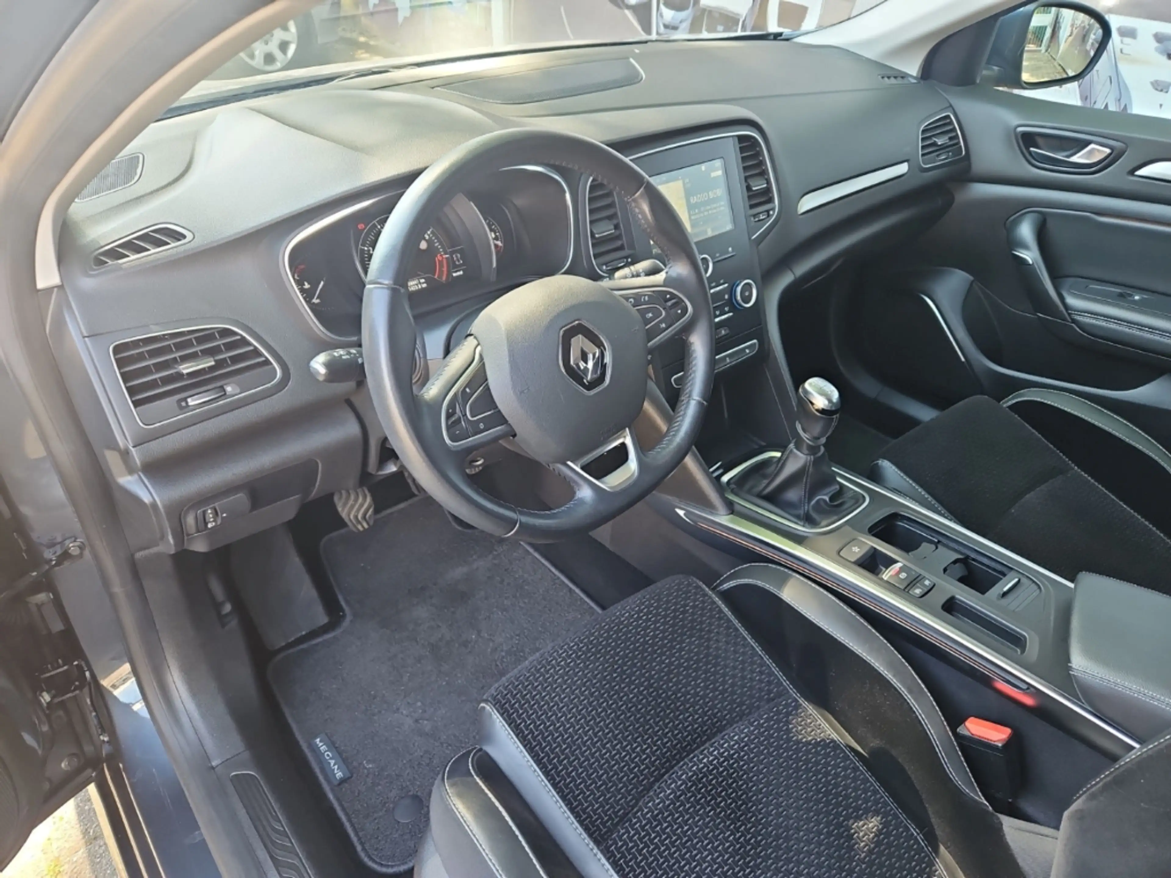 Renault Megane IV Grandtour ''FÜR GEWERBEKUNDEN'' — photo 8