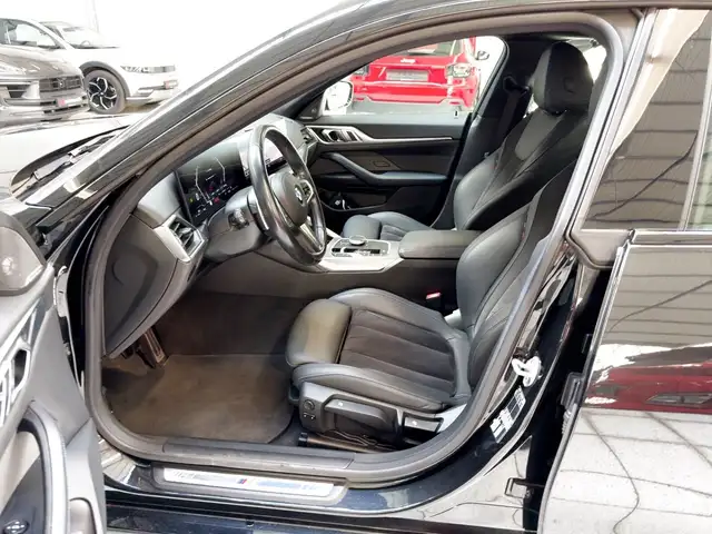 BMW 4 Series view 8