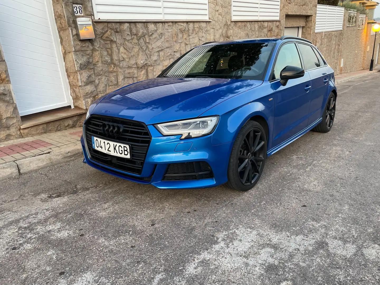 Audi A3 A3 Sportback 2.0TDI Black line Edition 110kW Azul - 1