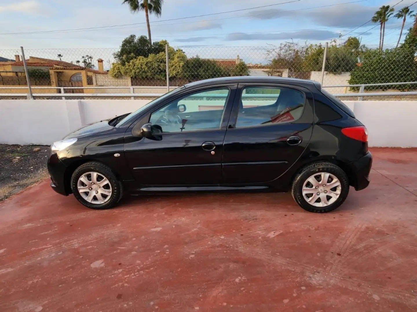 Peugeot 206 206+ 1.1i Negro - 2