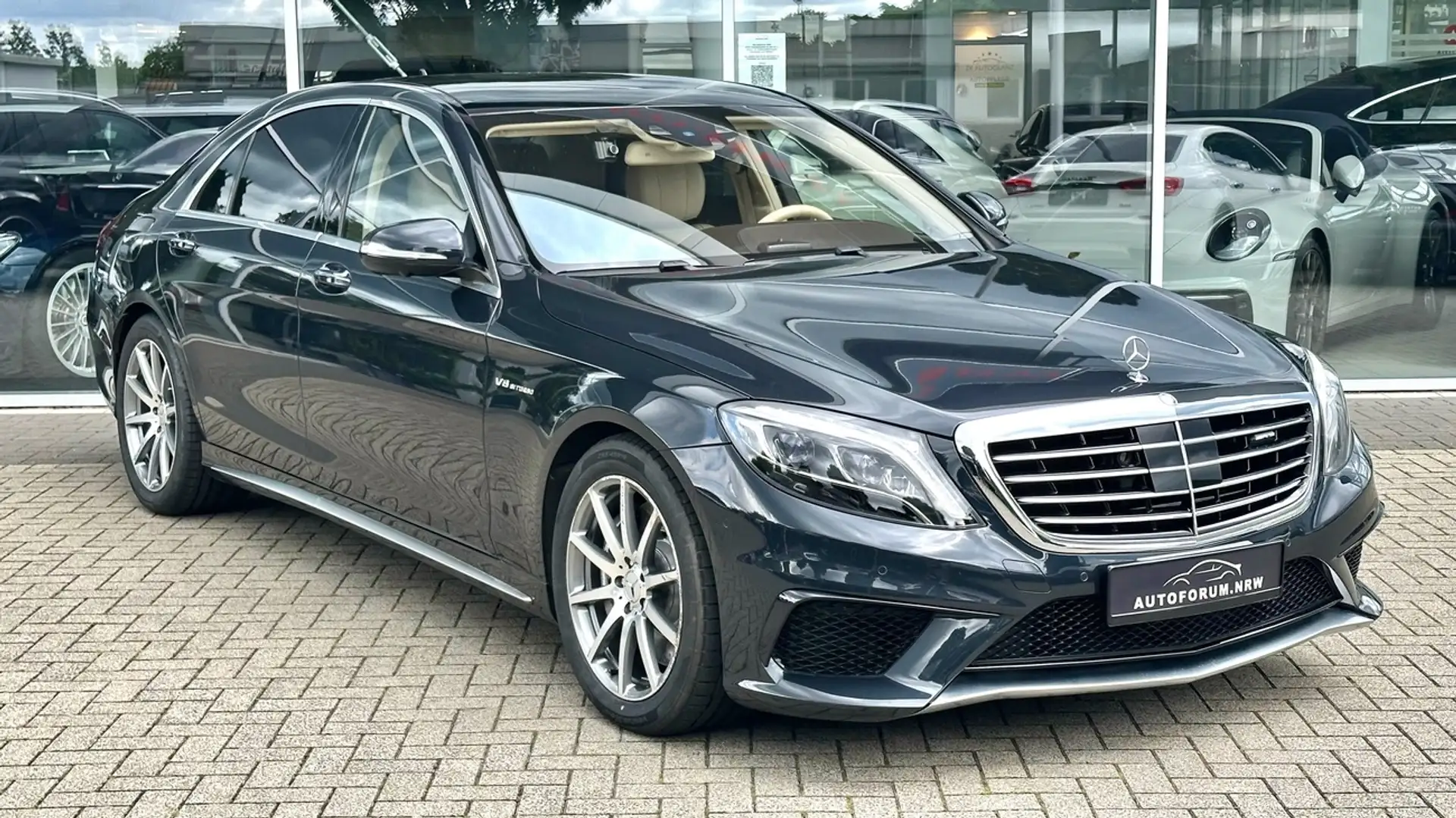 Mercedes-Benz S 63 AMG V8 4Matic Lang - 1. Hand - Chauffeur - Burmester Gris - 1