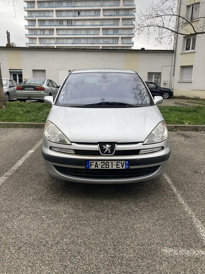 Peugeot 807 2.2 HDi 16v FAP Confort - 1