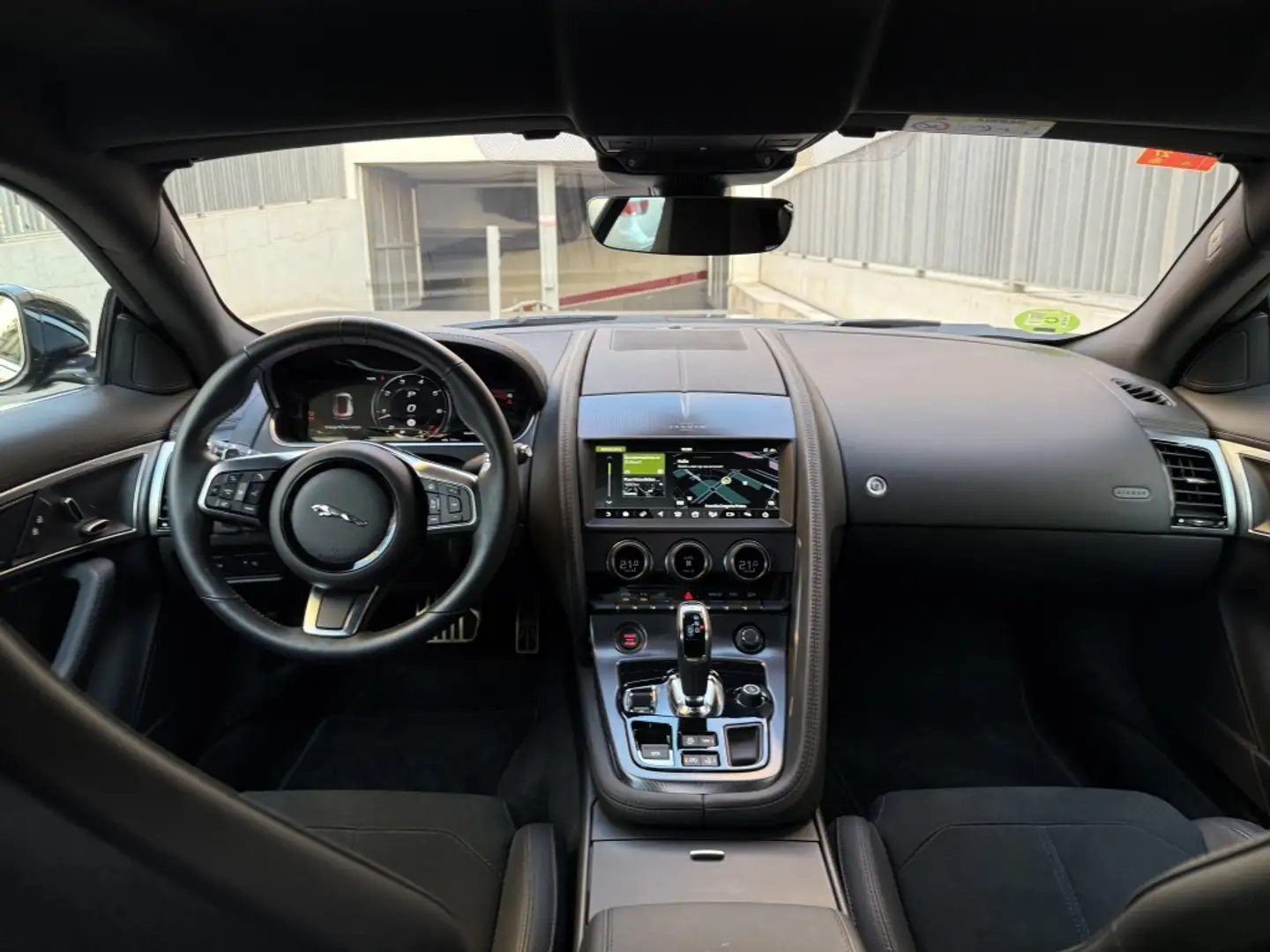 Jaguar F-Type Coupé 2.0 I4 R-Dynamic Aut. 300 Zelená - 2