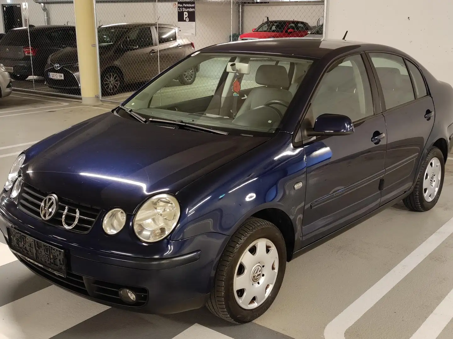 Volkswagen Polo Polo 1,4 Aut. Blau - 1