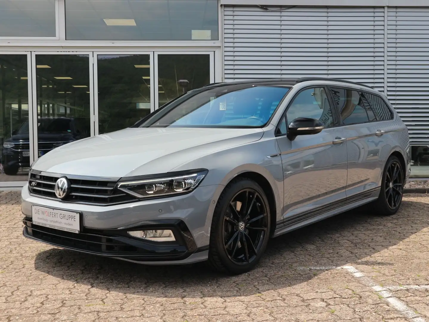 Volkswagen Passat Variant R-Line Edition 2.0 TSI 4M. DSG 36 Gris - 2