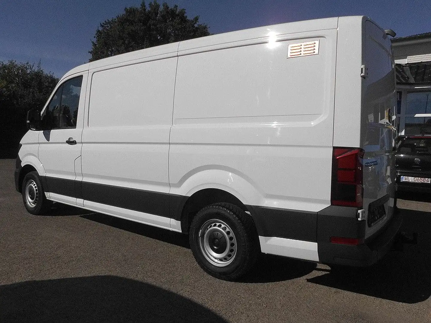 Volkswagen Crafter 30 mittellang FWD AHK/Navi Orig. 68tkm. Weiß - 2