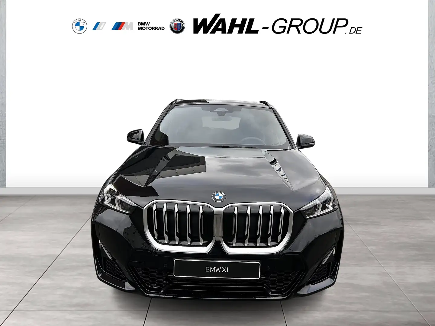 BMW X1 sDrive20i M Sport AHK Adapt LED Premium Navi SHZ Černá - 2