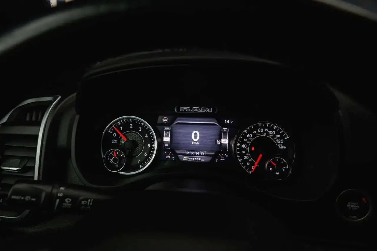Dodge RAM 2023 — фото 13