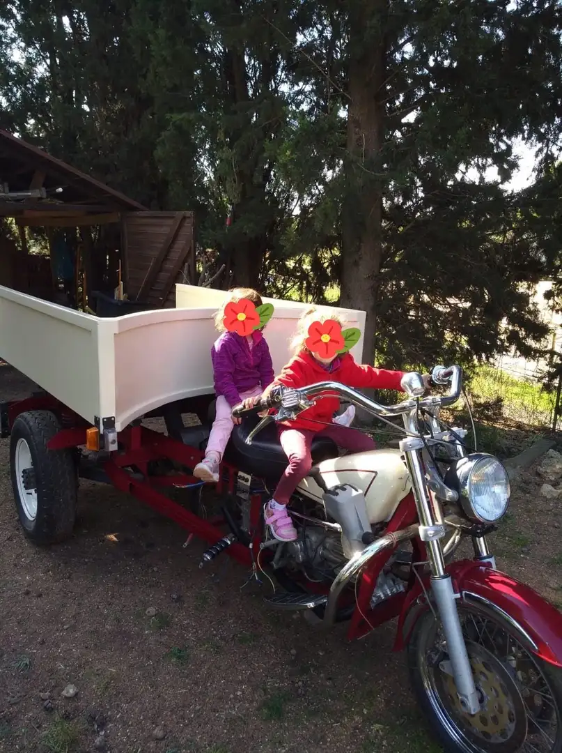Moto Guzzi Ercole motocarro crvena - 1
