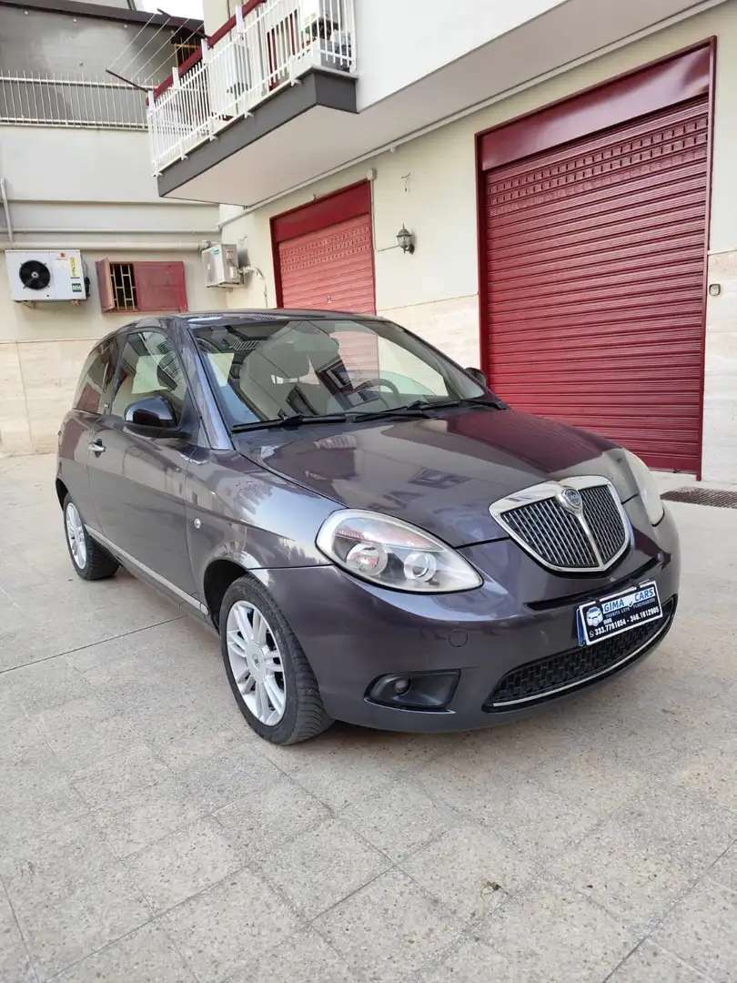 Lancia Ypsilon Ypsilon 1.3 MJT 75 CV Unyca Grigio - 1