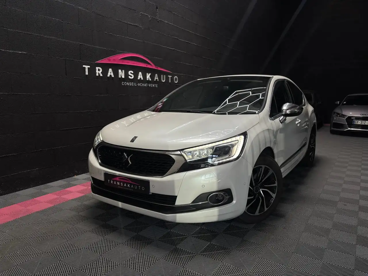DS Automobiles DS 4