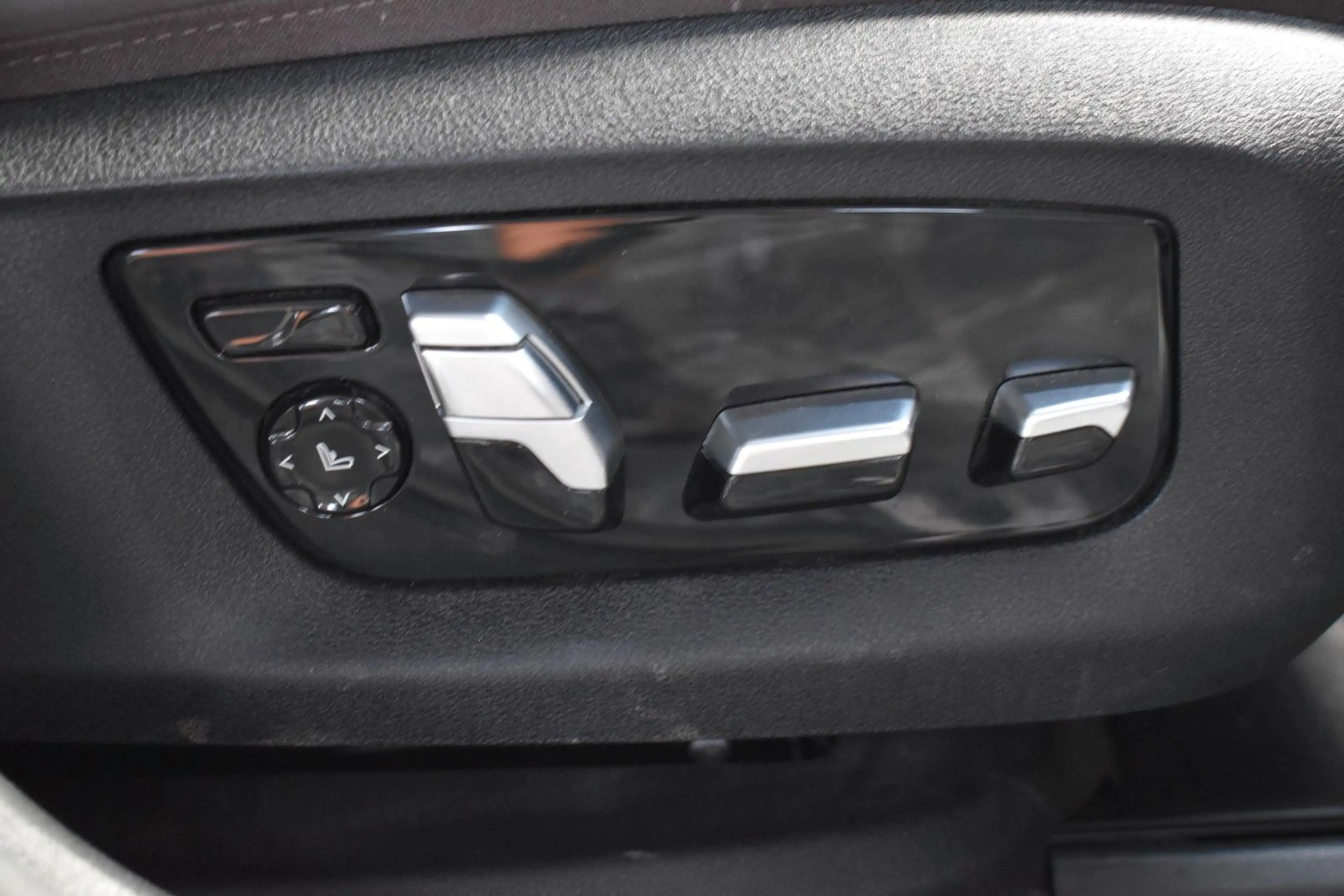 BMW 630 xDrive SPORT LINE*ADAP.LED*ACC* — photo 12