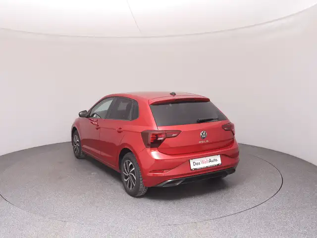 Volkswagen Polo view 4