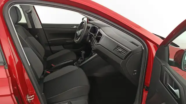 Volkswagen Polo view 9