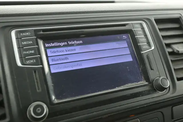 Volkswagen Transporter view 15