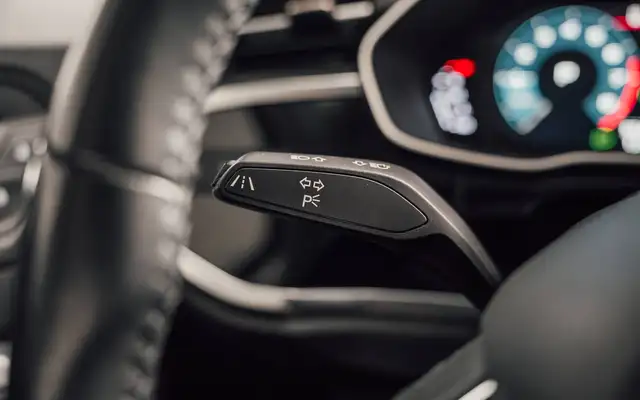 Audi Q3 view 28