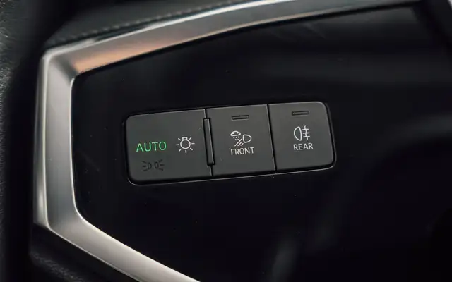 Audi Q3 view 27