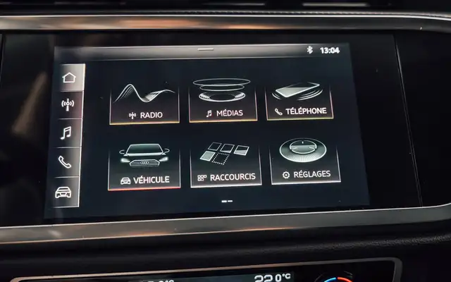 Audi Q3 view 17