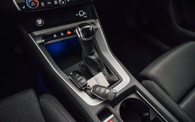Audi Q3 view 25