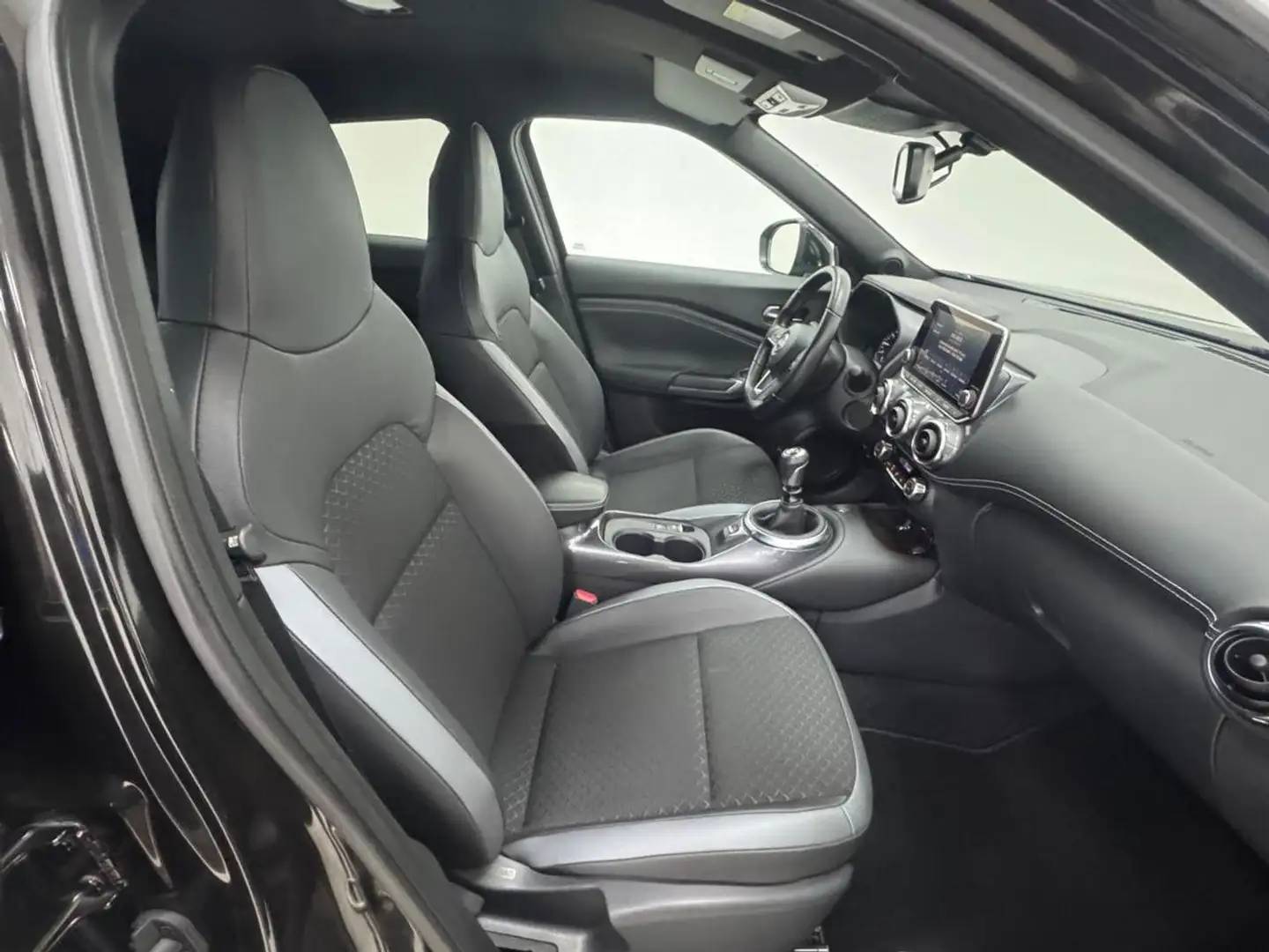 Nissan Juke 1.0 DIG-T 114 CV N-Connecta Nero - 2