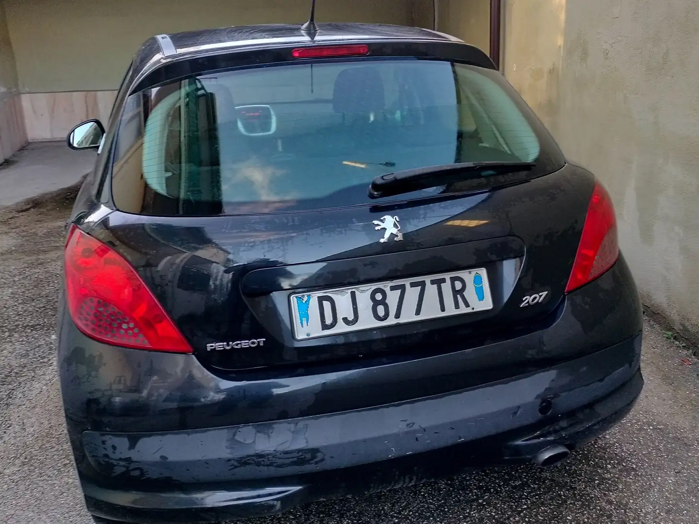 Peugeot 207 207 5p 1.6 hdi 16v XS Nero - 2