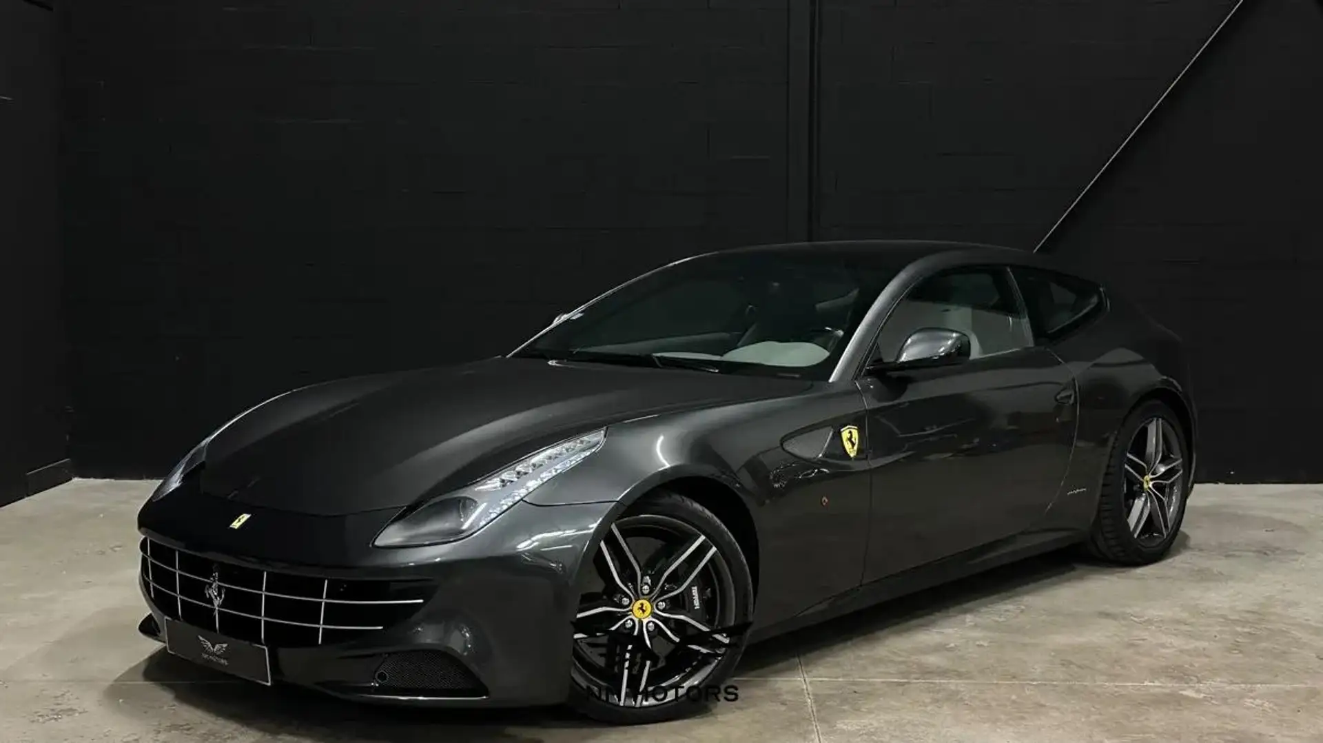 Ferrari FF V12 6.3 Coupé 660 CV - Origine Pozzi - PTU Neuf Gris - 1