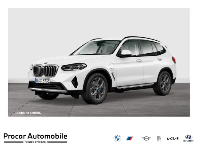 BMW X3 xDrive30e AdapLED DA PA HuD HiFi Lhz Shz