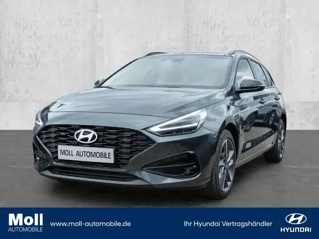 Hyundai i30 Mild-Hybrid Advantage Kombi DCT Navi LED Panoramad
