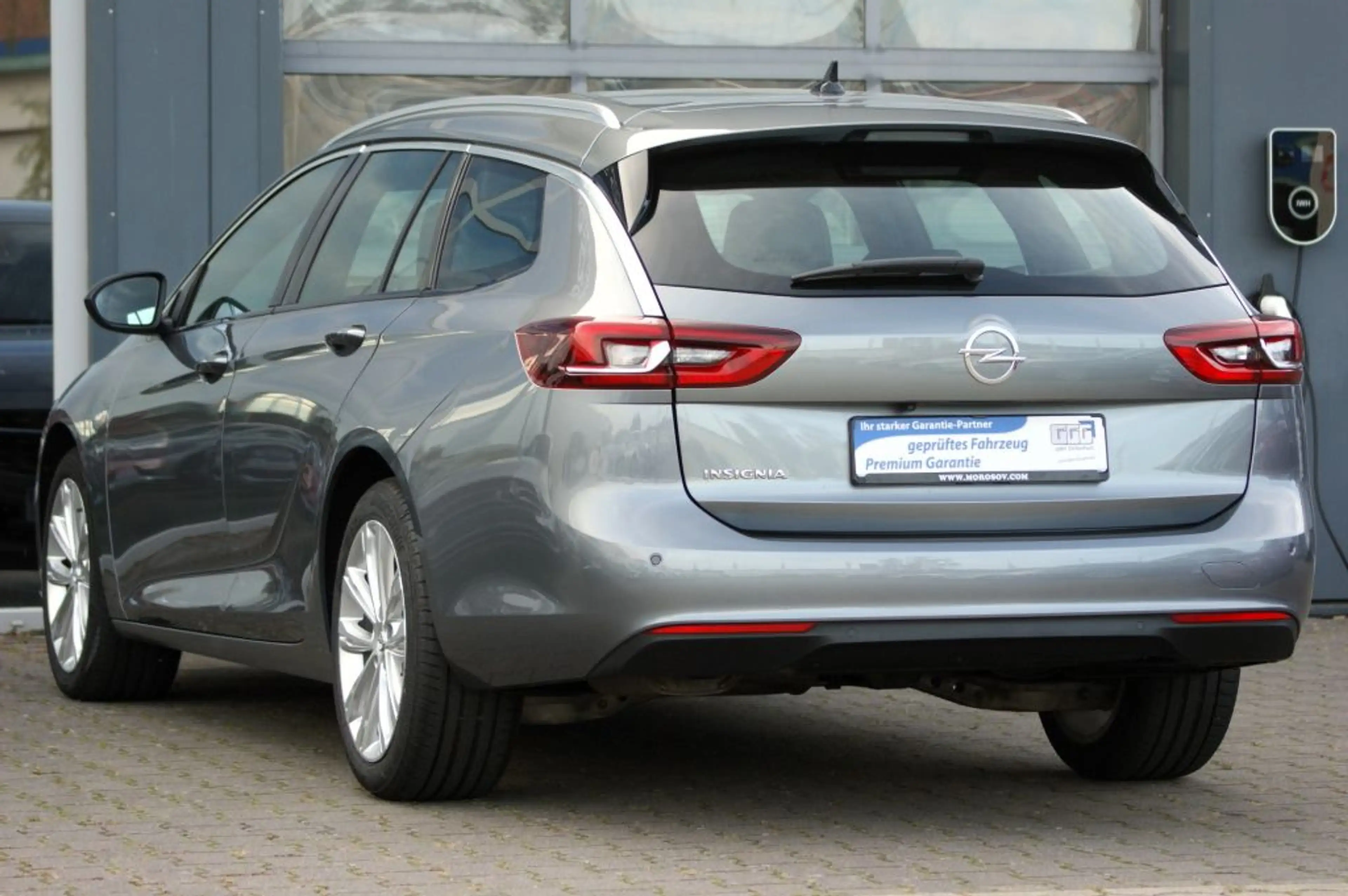 Opel Insignia Sports Tourer 1.5 Diesel Business Elegance — photo 3