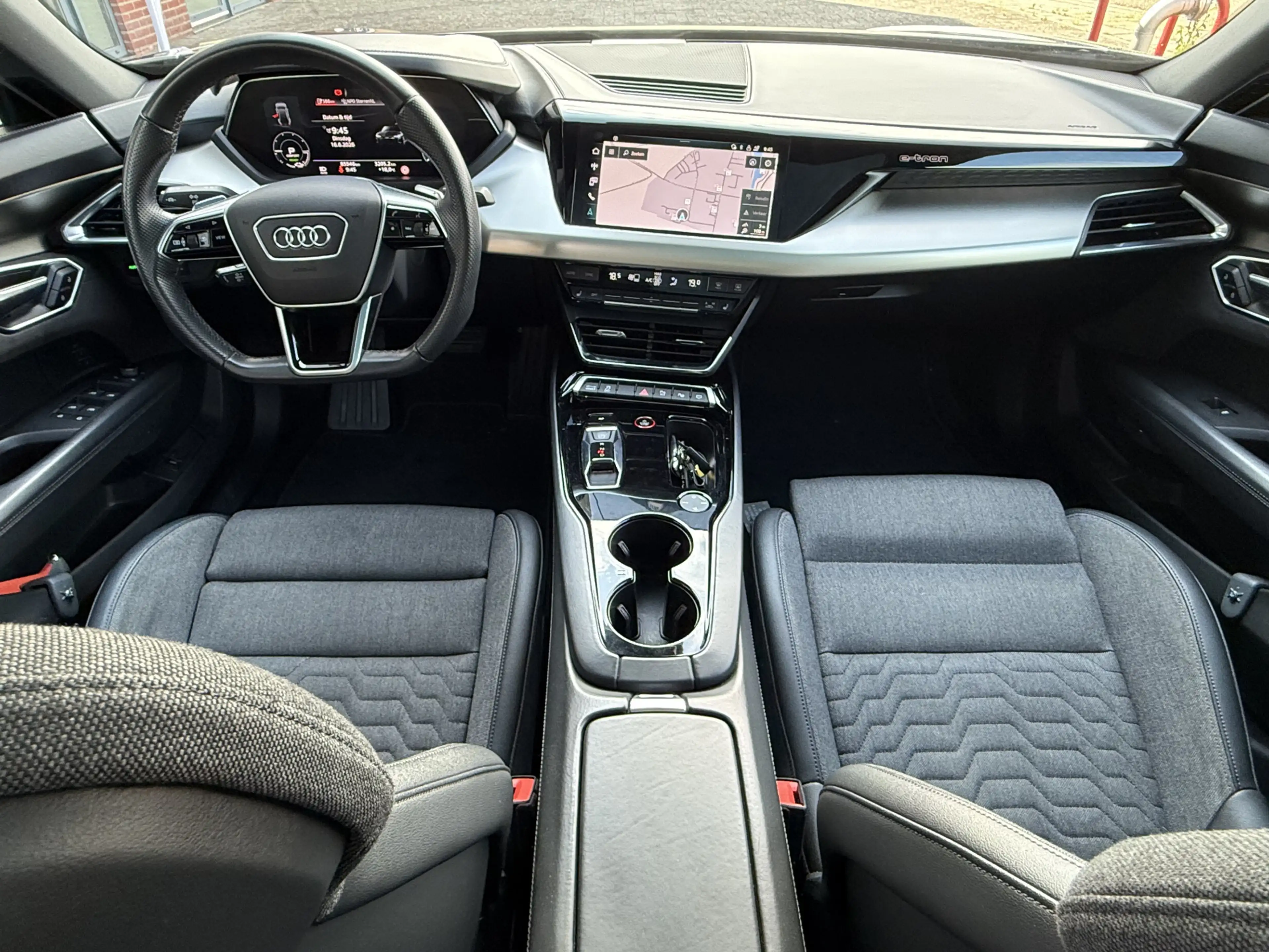 Audi e-tron GT GT edition ZERO 1/100 Competition 93 kWh CarPlay / — photo 2