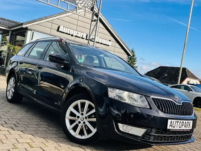 Skoda Octavia Combi Elegance *DSG*LEDER*SHZ*PANORAMA*