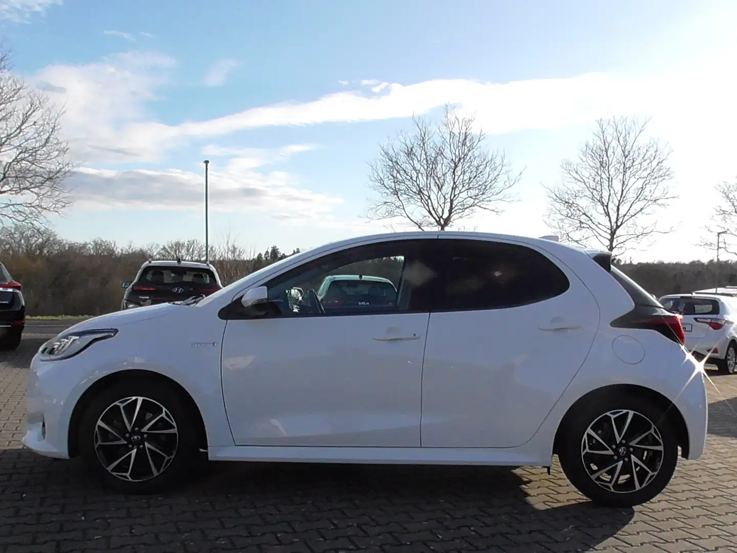 Toyota Yaris Sitzheizung,Navigation,Alu,Winterräder,Kamera Blanco - 2