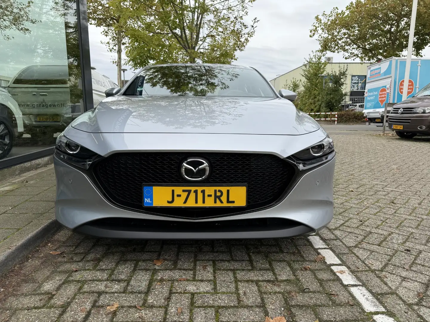 Mazda 3 2.0 SkyActiv-G 122 Comfort met Bose en leer Grijs - 2