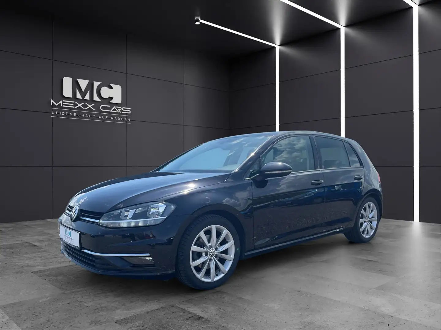 Volkswagen Golf Highline DSG – Top Ausstattung | Panorama | ACC | Schwarz - 1