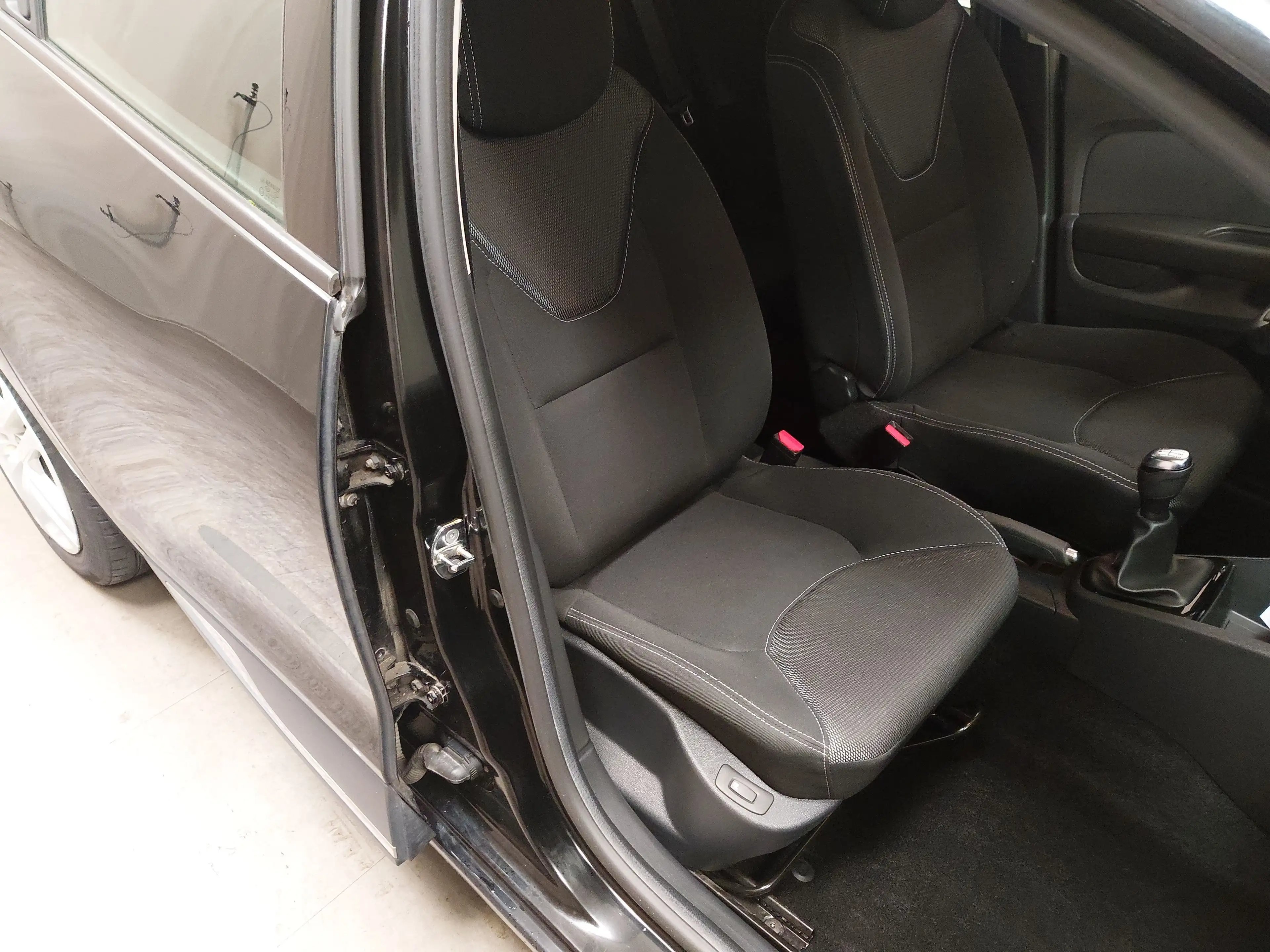 Renault Clio Grandtour 0.9 TCe Navi Shz — photo 10
