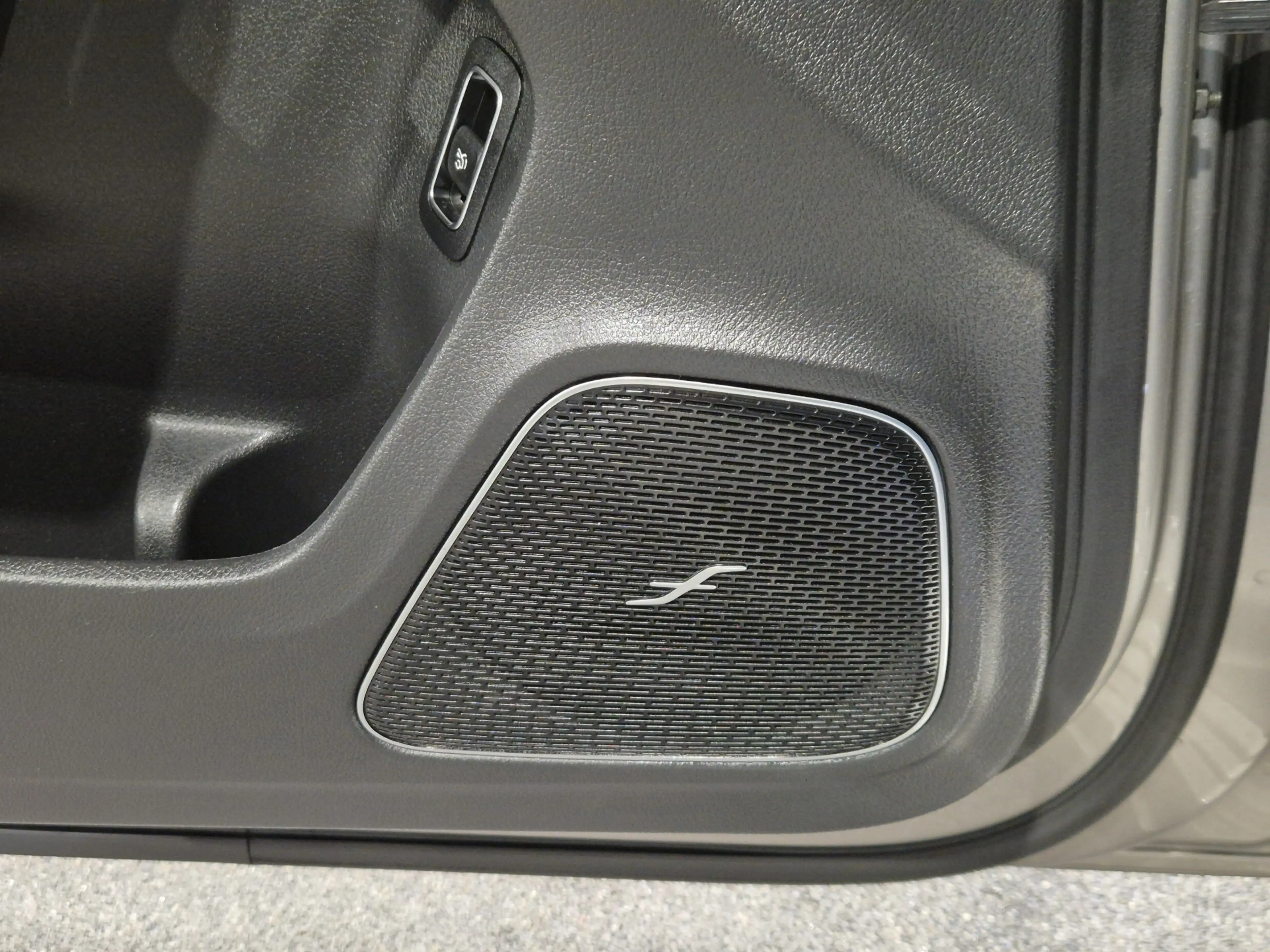 Mercedes-Benz A 200 Premium Plus AMG Panorama | Camera | LED | Vollede — photo 45