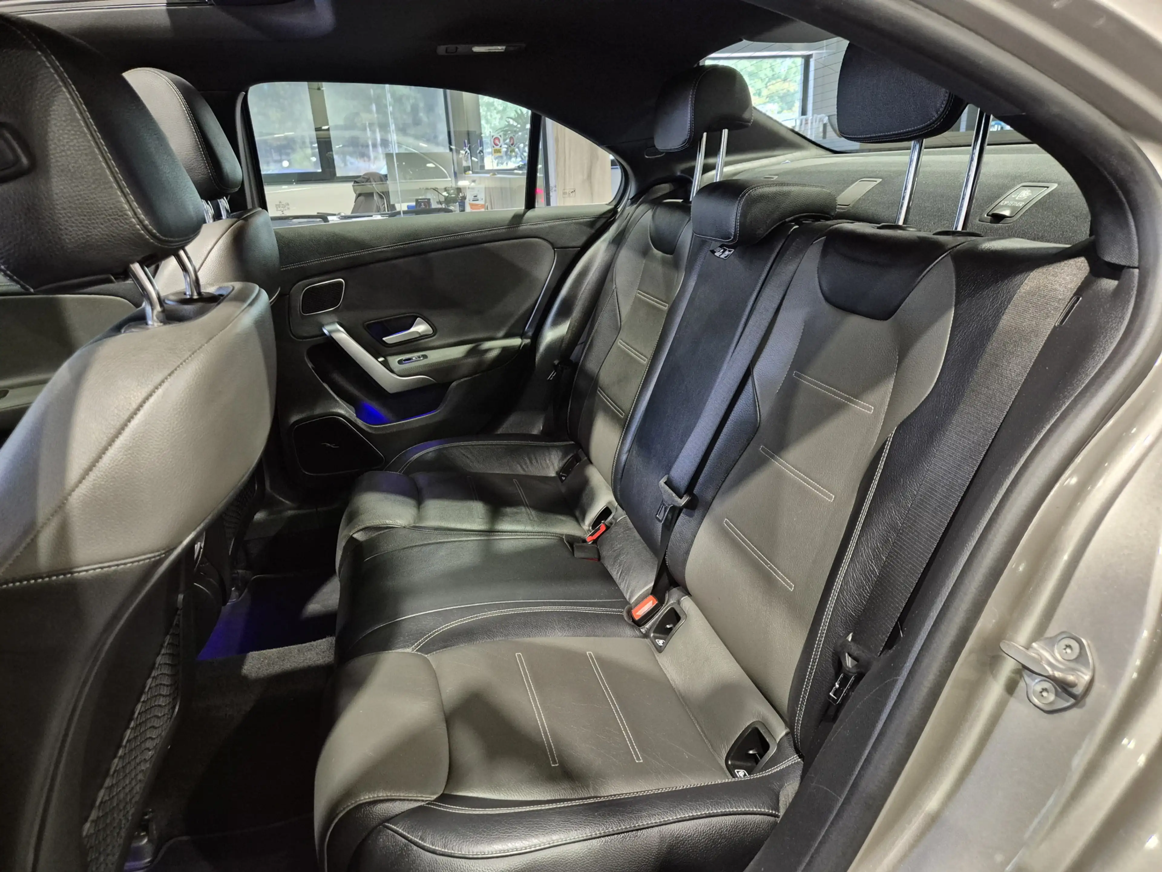 Mercedes-Benz A 200 Premium Plus AMG Panorama | Camera | LED | Vollede — photo 28